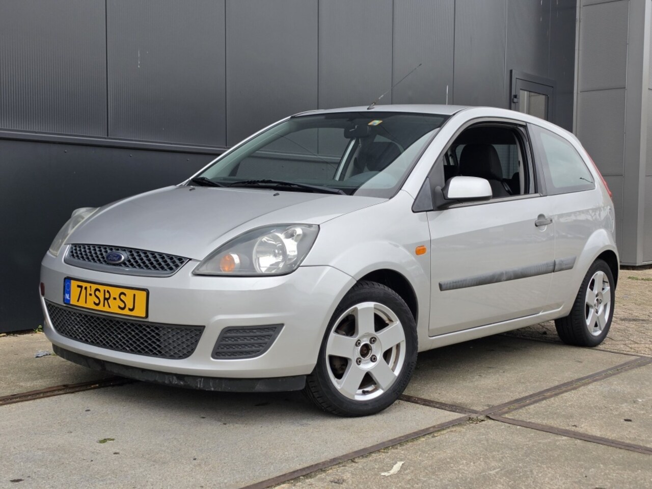 Ford Fiesta - 1.4-16V Futura Airco Nieuwe APK ✅ - AutoWereld.nl