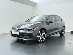 Volkswagen Golf - 1.5 eHybrid Life Edition | 204 PK | SoH 100% | Trekhaak wegklapbaar | Adaptive Cruise Cont