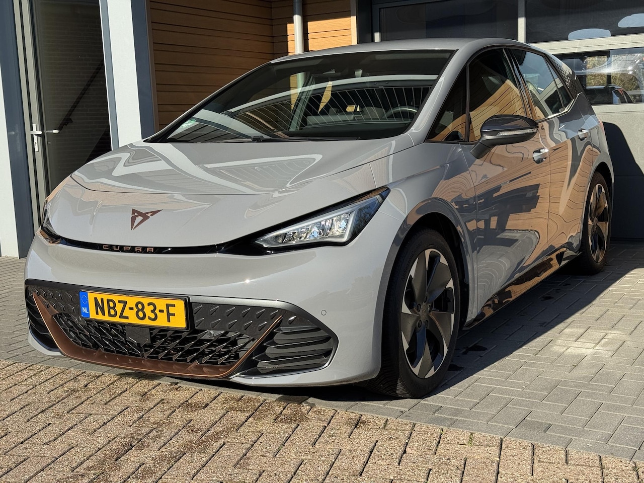 CUPRA Born - Business 170KW navi,Cam,Carplay,Led,Cruise - AutoWereld.nl