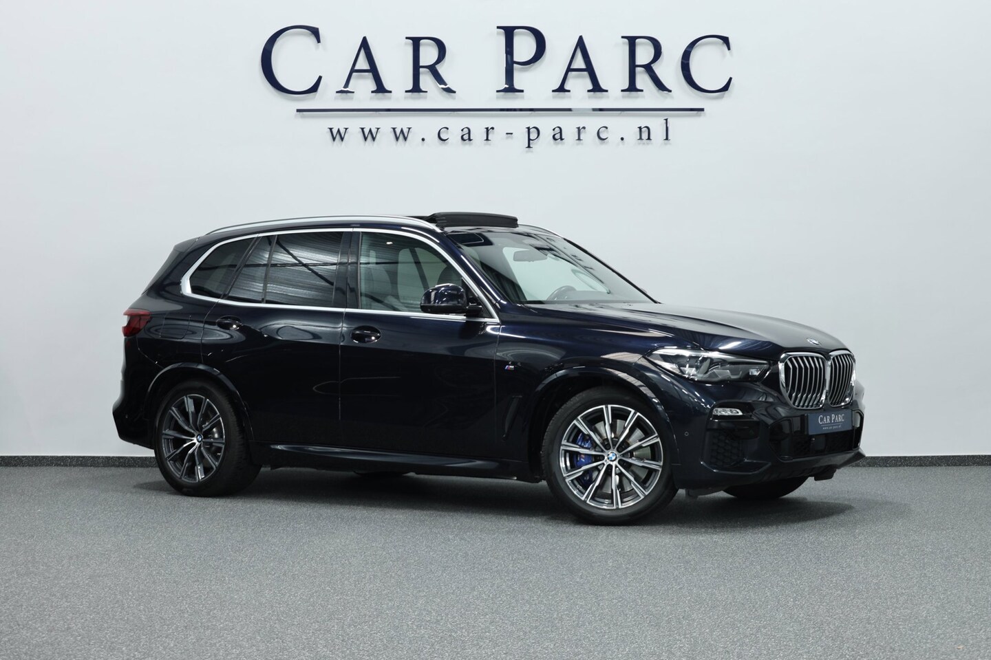 BMW X5 - XDrive45e M-sport LED/VIRTUAL/SFEER/LUCHT/PANO/LEER+S.VERWARMING+MEMORY/20" LMV/360 CAM/AC - AutoWereld.nl