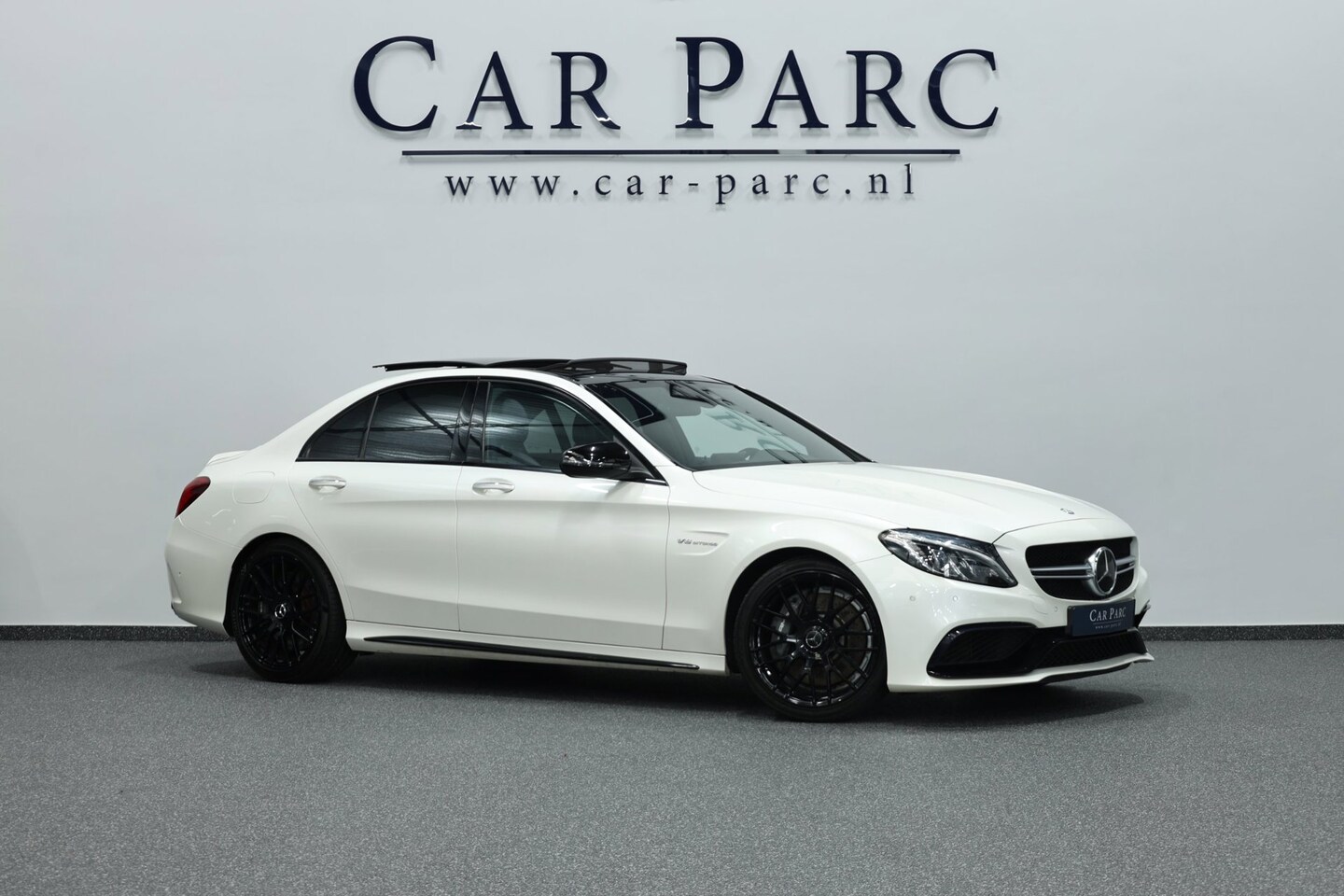 Mercedes-Benz C-klasse - AMG 63 LED/SFEER/PANO/LEDER+S.VERWARMING+MEMORY/19" LMV/CAM/ACC/ECC/12 MDN GARANTIE! - AutoWereld.nl
