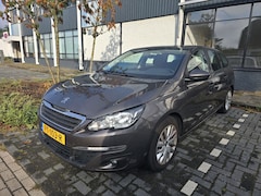 Peugeot 308 SW - 1.2 e-THP Blue Lease