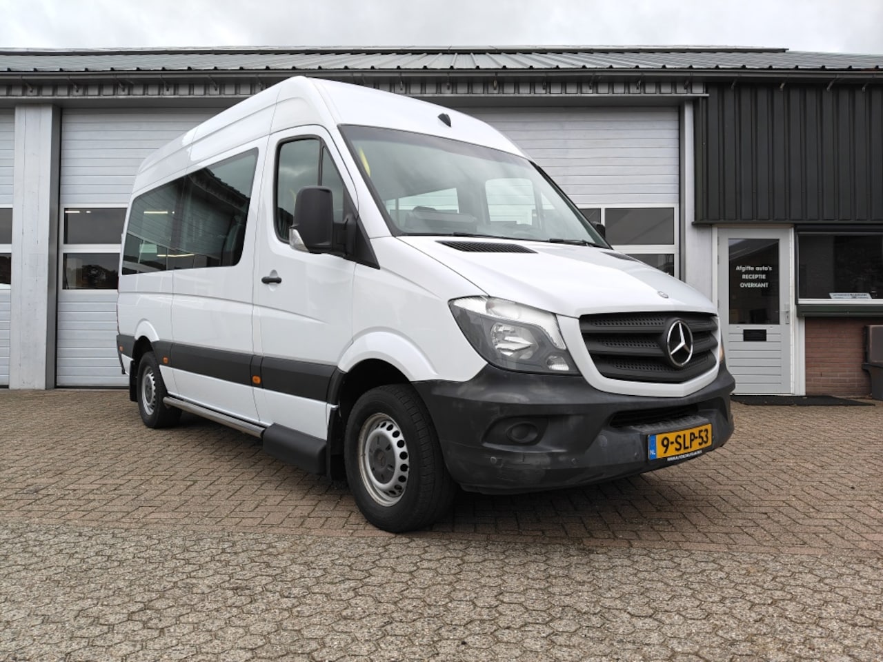 Mercedes-Benz Sprinter - 2.1 CDI 95KW AUT rolstoelbus | 8 pers. - AutoWereld.nl