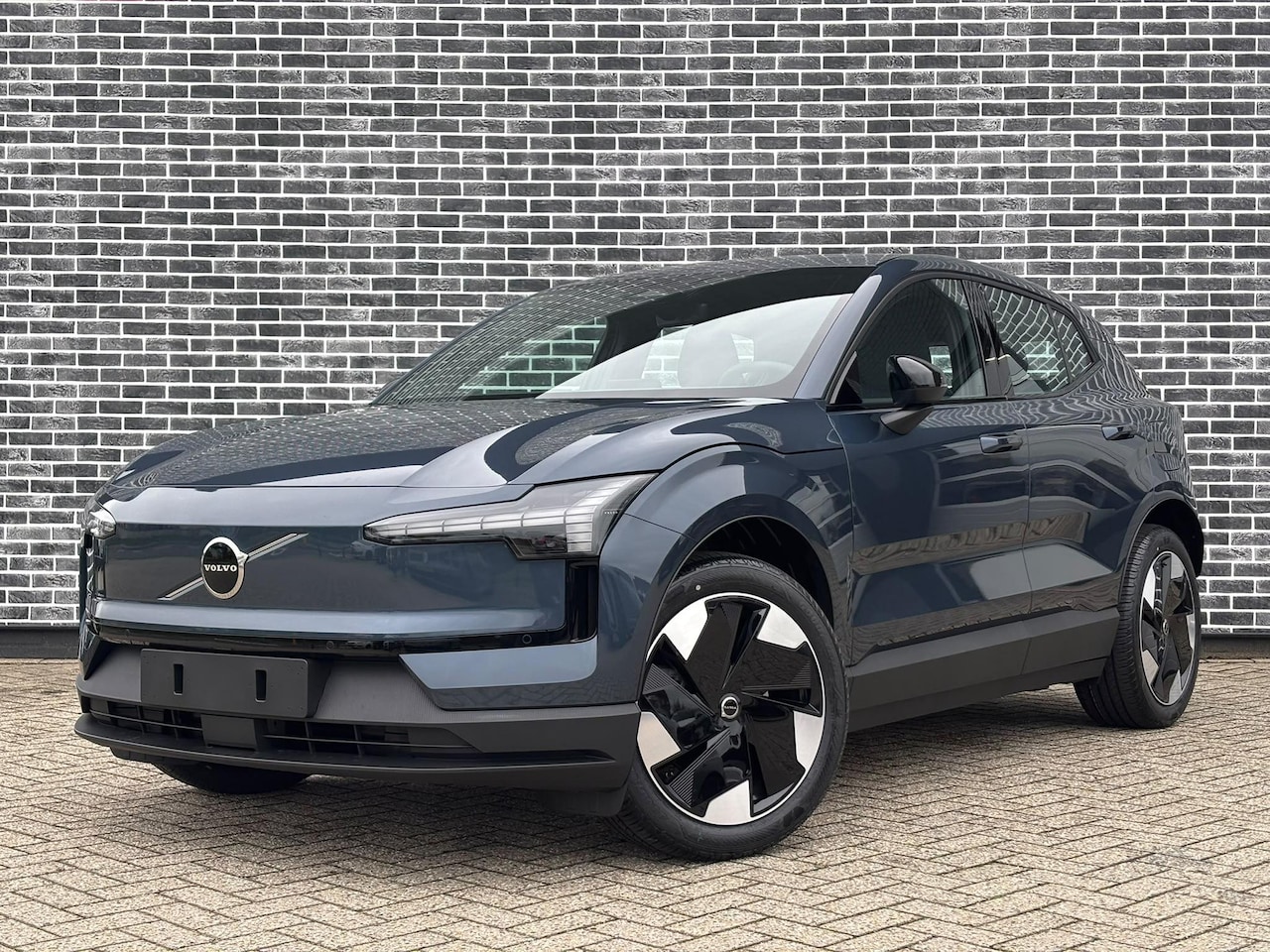 Volvo EX30 - P3 Long Range Plus Europa 69 kWh | Google | Harman Kardon Audio | Adaptieve Cruise Control - AutoWereld.nl