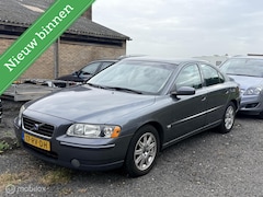 Volvo S60 - 2.4 Kinetic inruilkoopje