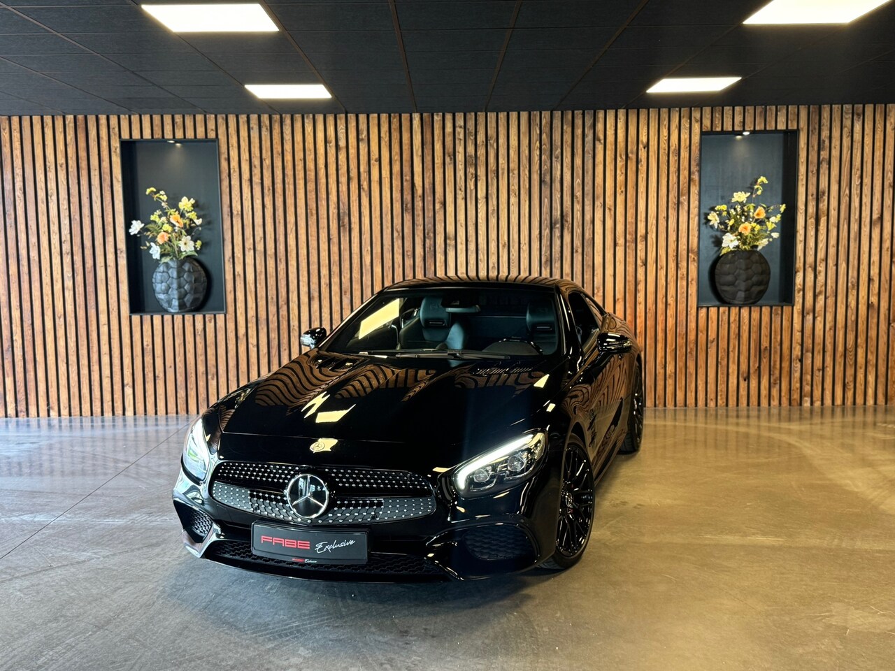 Mercedes-Benz SL-klasse Cabrio - 500 Edition 1 / 63 Look / Memory / H/K / Camera / Stoelventilatie / Alcantara hemel / Lede - AutoWereld.nl