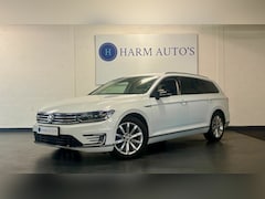 Volkswagen Passat Variant - 1.4 TSI GTE DSG Alcantara / CAM / Trekhaak / Carplay / Navi / PDC