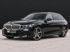 BMW 5-serie Touring - 520i M-Sport | Pano | H&K | HUD | ACC | Standkachel | Elektr. trekhaak | 20 inch | Comf. s