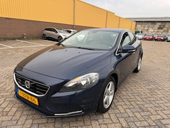 Volvo V40 - 2.0 D4 R-Design Business Airco