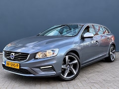 Volvo V60 - BWJ 2015 1.5 T3 SUMMUM R-DESIGN AUTOMAAT TREKHAAK | HALF LEDER | ZWARTE HEMEL | NAVI | CLI
