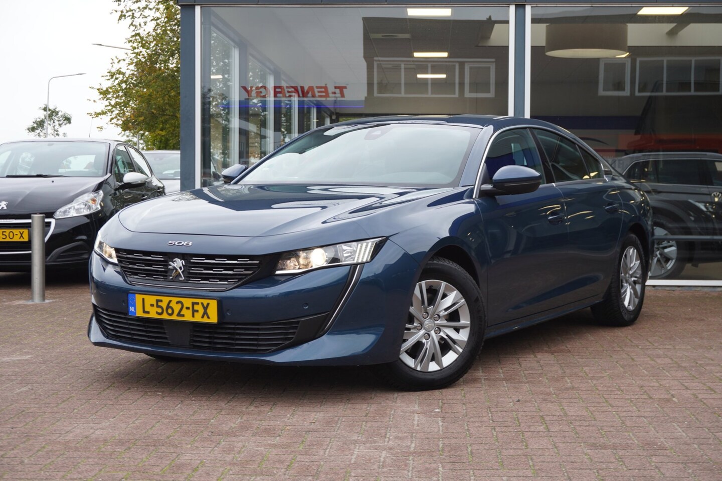 Peugeot 508 - 1.2 PureTech Blue Lease Active Automaat | Airco | Navigatie | Elek. pakket| Vol opties | I - AutoWereld.nl
