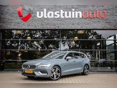 Volvo V60 - 2.0 T8 Recharge AWD R-Design , Trekhaak, Cruise control, Achterstoelen verwarmd,