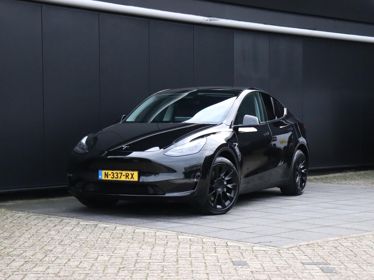 Tesla Model Y - Long Range AWD 75 kWh | LEDER | PANO | CAMERA | STOEL/STUURVERW. | NAVI | - AutoWereld.nl