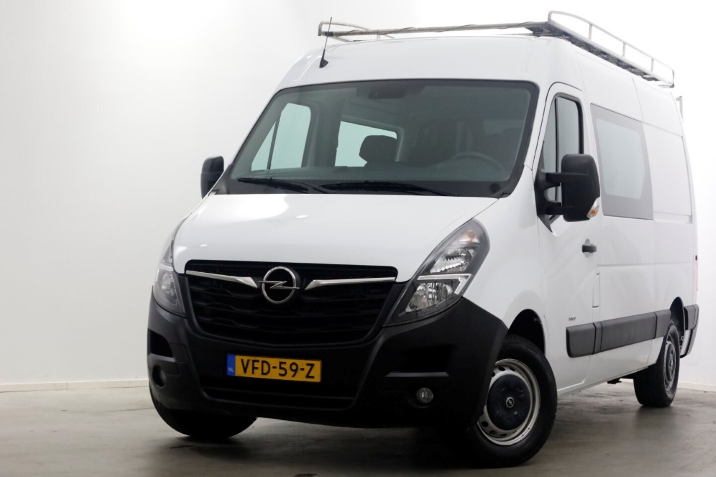 Opel Movano - 2.3 Turbo 150pk L2H2 D.C. Airco/Navi/Camera/Imperiaal 02-2020 - AutoWereld.nl