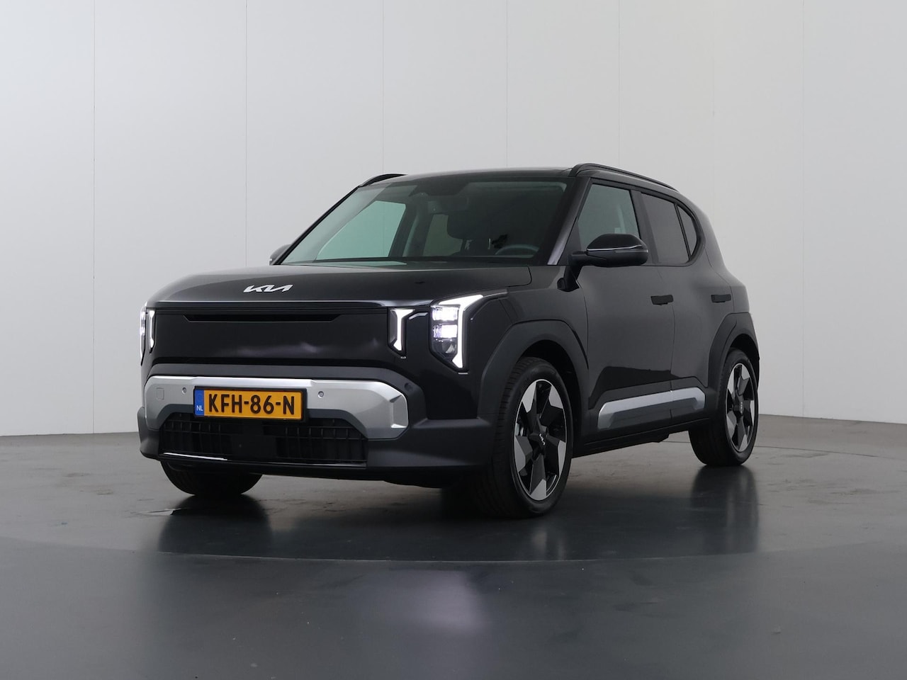 Kia EV2 - Plus Advanced 42.2 kWh | Glazen schuif-/kanteldak | Harman Kardon | 18" lichtmetalen velg - AutoWereld.nl
