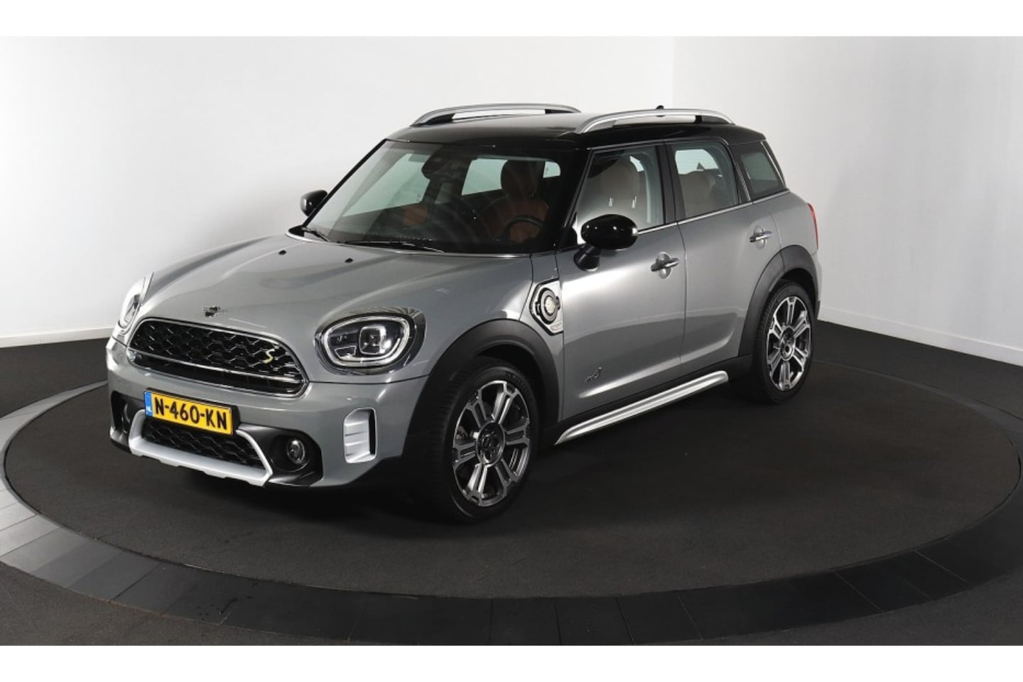 MINI Countryman - 1.5 Cooper S E ALL4 - Navi - Leder - Parkeerhulp - Org.NL - AutoWereld.nl