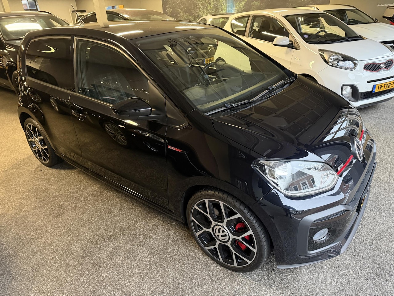 Volkswagen Up! - 1.0 TSI GTI Cruise control Stoelverwarming - AutoWereld.nl