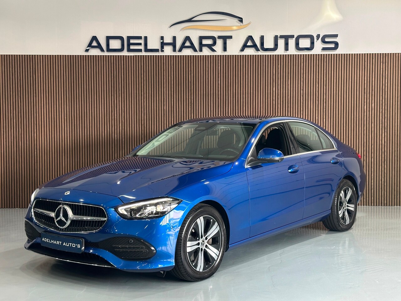 Mercedes-Benz C-klasse - 180 Luxury Line Automaat / Navigatie full map / 360 Camera / Cruise control / Lederen inte - AutoWereld.nl