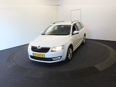 Skoda Octavia Combi - 1.2 TSI Greentech Businessline Trekhaak Carplay/Navi