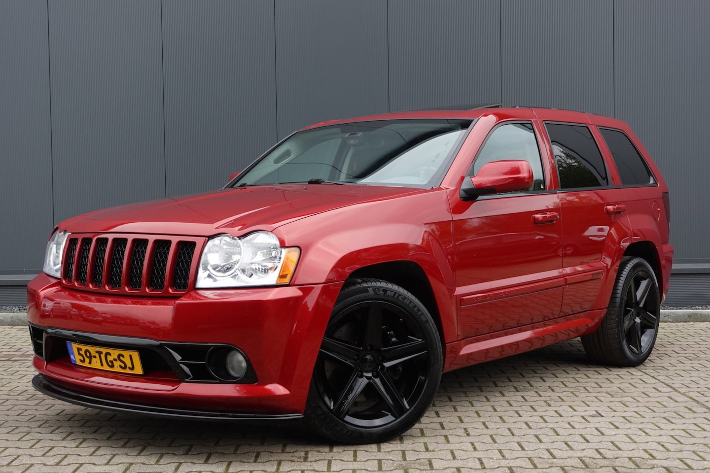 Jeep Grand Cherokee - 6.1 V8 Hemi SRT-8 6.1 V8 Hemi SRT-8 - AutoWereld.nl