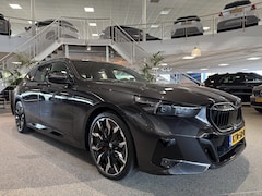 BMW 5-serie Touring - 550e xDrive, M Sport Pro, B&W, Pano, M sportstoelen