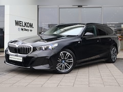 BMW 5-serie Touring - 530e M Sport Automaat / Comfortstoelen / Bowers & Wilkins / Stoelventilatie / Getint glas