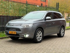Mitsubishi Outlander - 2.0 PHEV instyle+ TREKHAAK|CAMERA|NAP