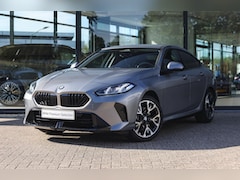 BMW 2-serie Gran Coupé - 220 M Sport Automaat / Sportstoelen / Achteruitrijcamera / PDC / Stoelverwarming