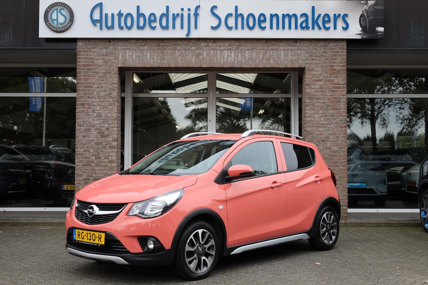 Opel Karl - 1.0 Rocks Online Edition TREKHAAK-AFN STOEL/STUURVERWARMING CARPLAY DAB NAVI CRUISE PDC LM - AutoWereld.nl