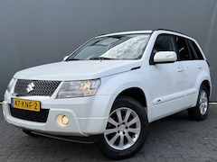 Suzuki Grand Vitara - BWJ 2010 2.4 169PK Exclusive TREKHAAK | KEYLESS | STOELVERW. | CLIMA | ALL SEASON BANDEN |