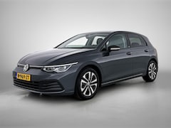 Volkswagen Golf - 1.0 eTSI Life | 110 PK | Automaat | Adaptieve Cruise Control | Trekhaak | Stoelverwarming