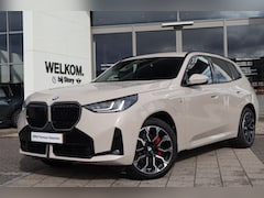 BMW X3 - 30e xDrive M Sport Automaat / Trekhaak / Sportstoelen / Comfort Access / Harman Kardon / A