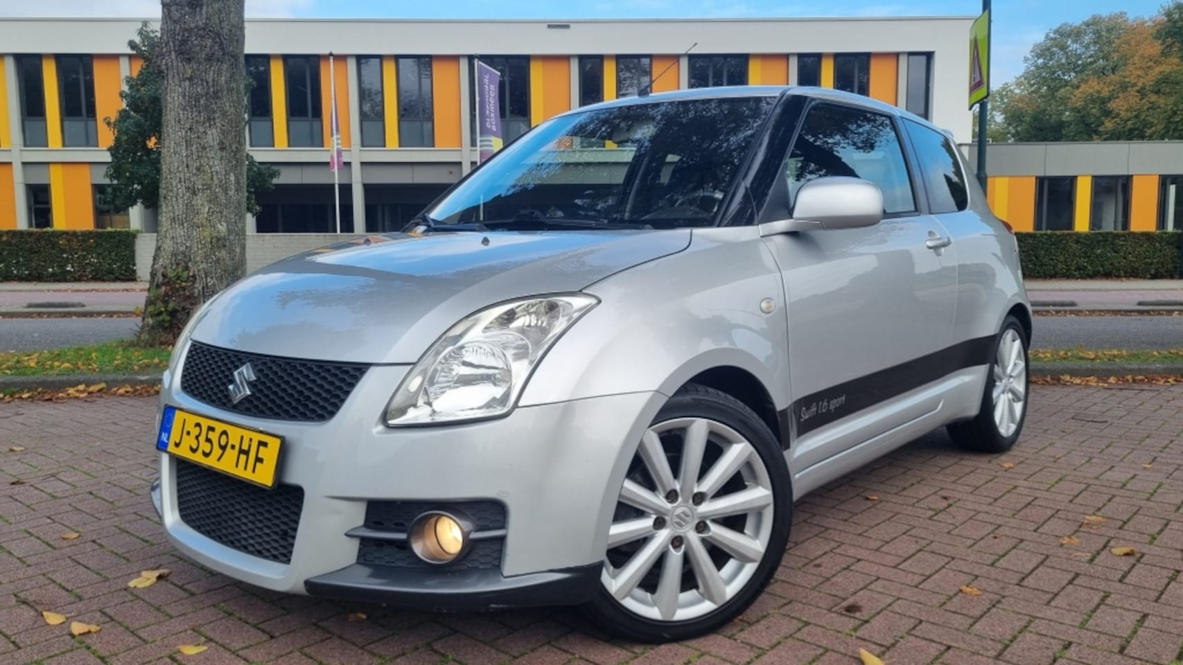 Suzuki Swift - 1.6 3D SPORT Sport - AutoWereld.nl