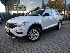Volkswagen T-Roc - 1.5 TSI Style Business Automaat Dealer onderhouden
