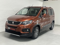 Peugeot Rifter - 1.2 Puretech Allure CLIMA / CRUISE / NAVI / CAMERA / TREKHAAK Dis, riem bij 94.000km verva