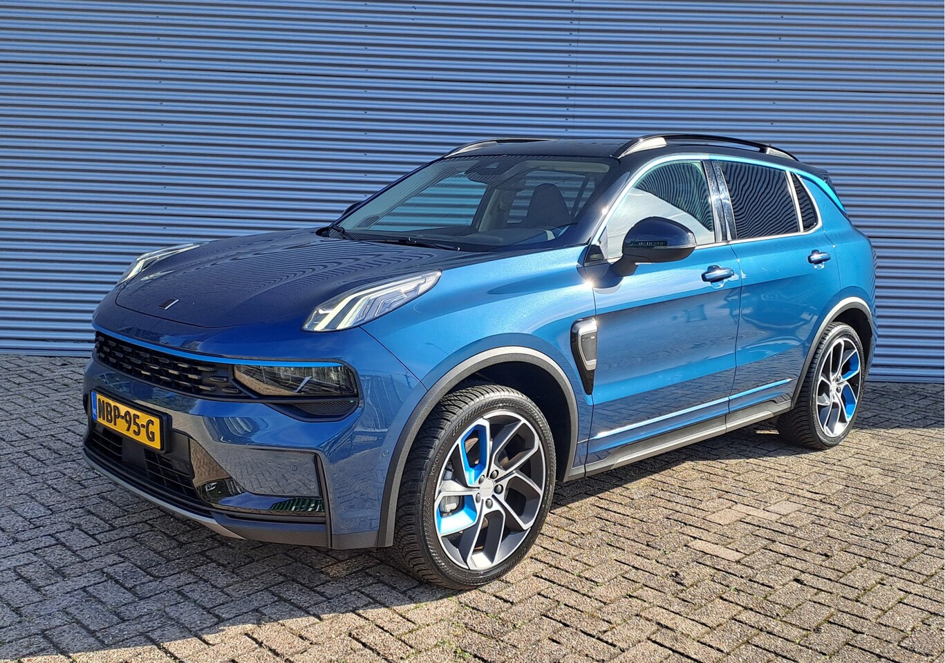 Lynk & Co 01 - 1.5 PHEV | SOH 97,3% | Automaat | Camera | Navigatie | Climate Control | Trekhaak afneemba - AutoWereld.nl