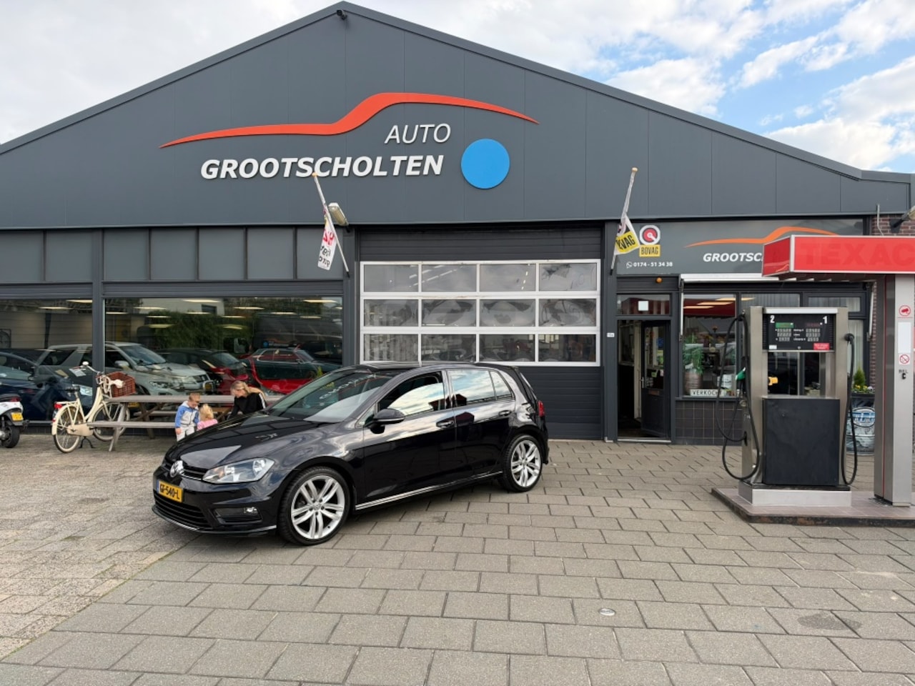 Volkswagen Golf - 1.2 TSI 77KW 5D 7-DSG Highline R-line /stoelmassage - AutoWereld.nl