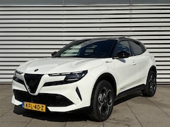 Alfa Romeo Junior - 1.2 Turbo Hybrid Ibrida Sport Speciale | Schuif kanteldak | Alcantara interieur | Pack Tec