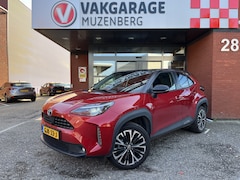 Toyota Yaris Cross - 1.5 Hybrid Executive Bi-Tone // AFN. TREKHAAK // HALF LEDER // DODEHOEK // ELEK. KLEP // 3