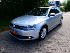 Volkswagen Jetta - 1.2 TSI 105pk Leder Navi Schuifdak Clima Trekhaak