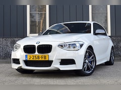 BMW 1-serie - M135i xDrive Executive Rijklaarprijs-Garantie Leder Xenon Navigatie Airco Cruise control