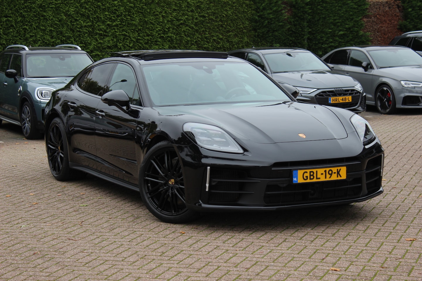 Porsche Panamera - 2.9 4 E-Hybrid / Panoramadak / 360Camera / Adaptieve Stoelen / Matrix LED / 21'' / Bose / - AutoWereld.nl