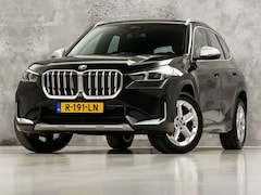 BMW X1 - sDrive18i X-Line Automaat (NIEUW MODEL, APPLE CARPLAY, GROOT NAVI, CAMERA, STUUR/STOELVERW