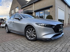 Mazda 3 - 3 2.0 e-SkyActiv-X M Hybrid 180 Comfort met Bose Camera / Carplay / Leder