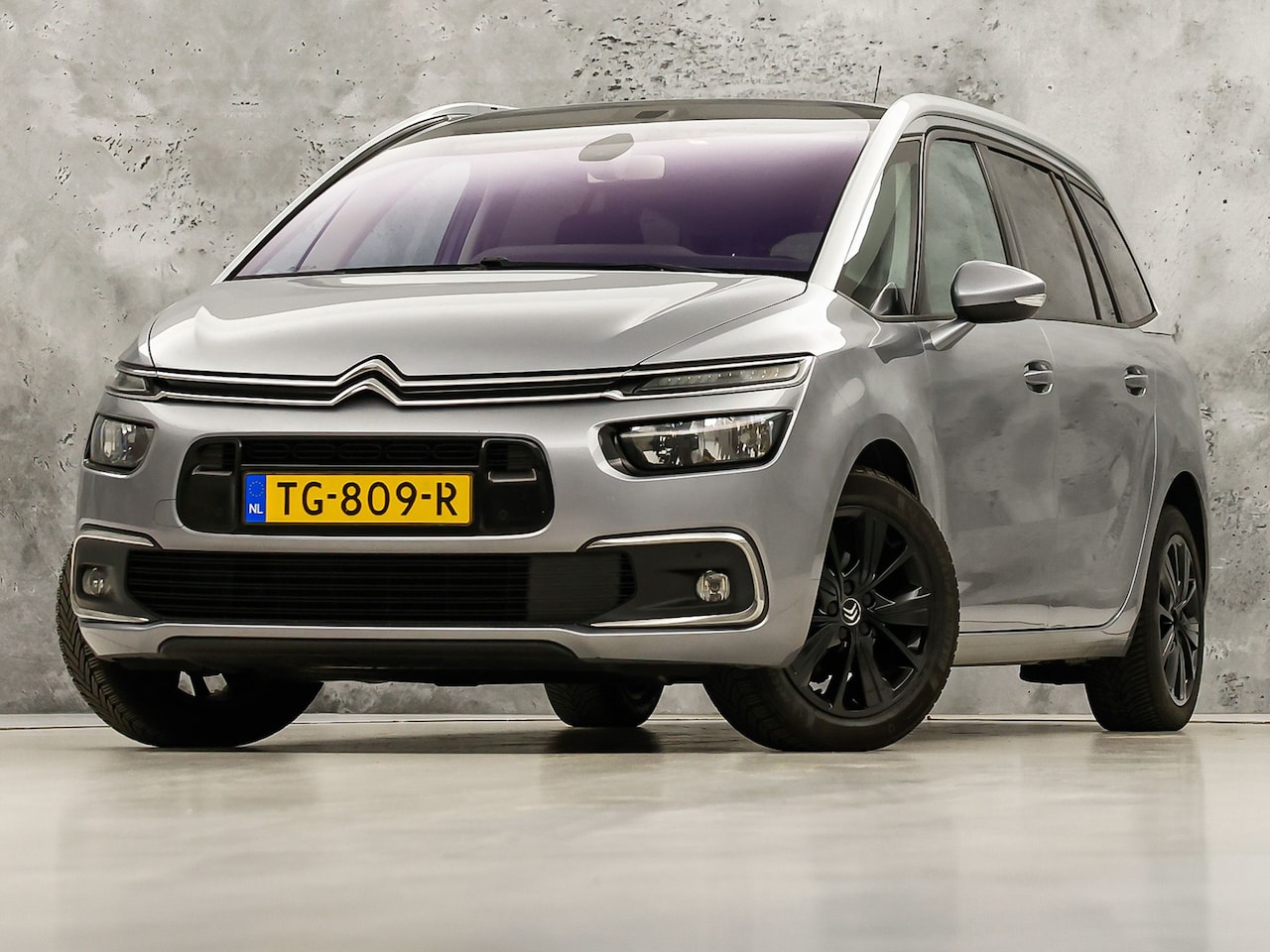 Citroën Grand C4 SpaceTourer - 1.2 PureTech Sport 7 Persoons Automaat (ORG NL, TREKHAAK, APPLE CARPLAY, GROOT NAVI, GETIN - AutoWereld.nl