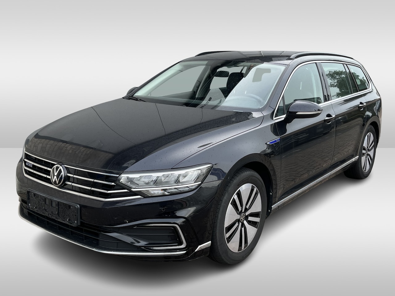 Volkswagen Passat Variant - 1.4 TSI PHEV GTE / AUTOMAAT/ LEDER/ CRUISE/ CLIMA/ STOELVERWARM./ APP-CONNECT/ NAVI/ PARK. - AutoWereld.nl