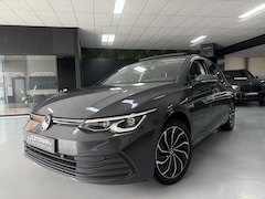 Volkswagen Golf - 1.5 eTSI Life DSG PANO MASSAGE TREKHAAK IQ