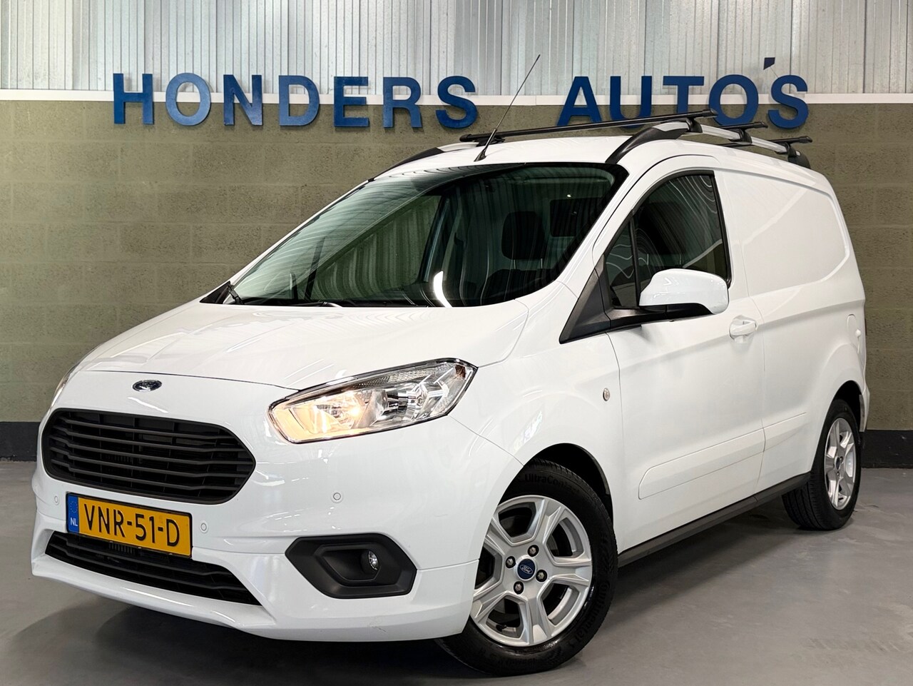 Ford Transit Courier - 1.0 Limited EcoBoost S&S | CARPLAY | NAP | VOORRUITVERW | STOELVERW | BULLLOCK | DAKDRAGER - AutoWereld.nl