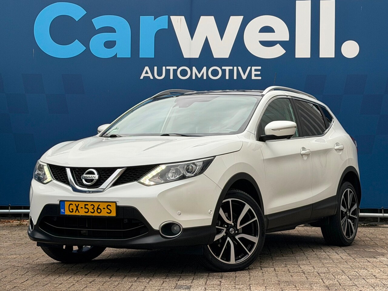 Nissan Qashqai - 1.2 Premier Edition|2e Eigenaar|Pano|HalfLeder|Stoelvw|Navi|Climate|Cruise|Keyless|PDC V+A - AutoWereld.nl
