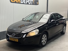 Volvo S60 - 1.6 T4 Kinetic Super Netjes Vol jaar APK Automaat